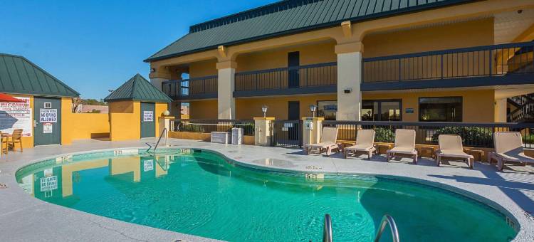 品质酒店及套房佛罗伦萨市民中心(Quality Inn & Suites Civic Center)图片