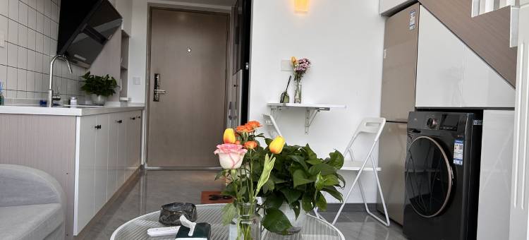 小雅1217公寓(沙湖港北路分店)图片