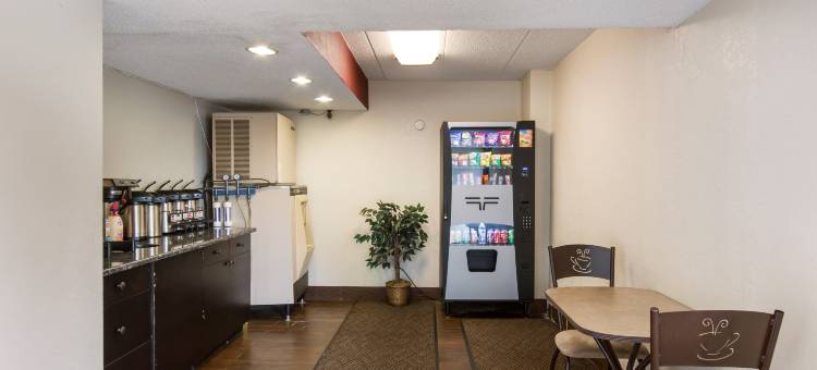 大急流城机场红顶酒店(Red Roof Inn Grand Rapids Airport)图片