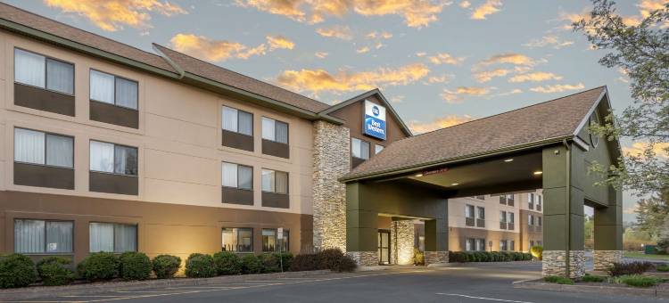 布莱克斯利波科诺贝斯特韦斯特酒店(Best Western Inn at Blakeslee-Pocono)图片