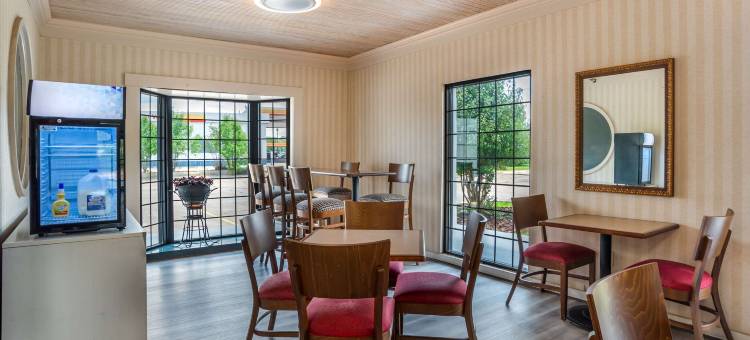 伊康套房旅馆(Econo Lodge Inn & Suites)图片