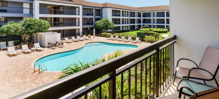 奥兰多维斯塔中心布埃纳维斯塔湖万怡酒店(Courtyard Orlando Lake Buena Vista at Vista Centre)图片