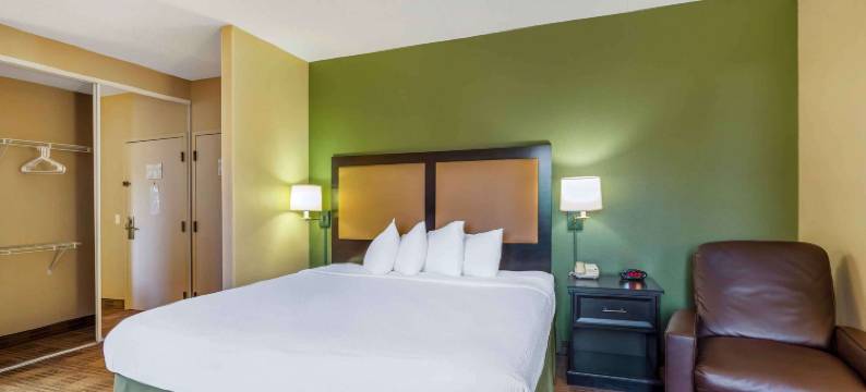 芝加哥弗农希尔斯林恩郡美国长住精选套房酒店(Studio 6 Extended Stay Chicago Vernon Hills Lincolnshire IL)图片