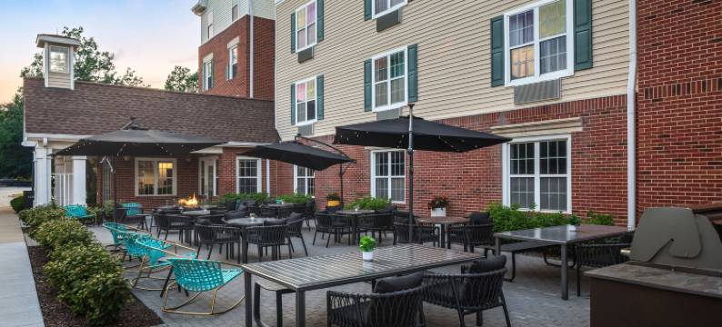 芝加哥朗伯德万豪TownePlace酒店(TownePlace Suites Chicago Lombard)图片