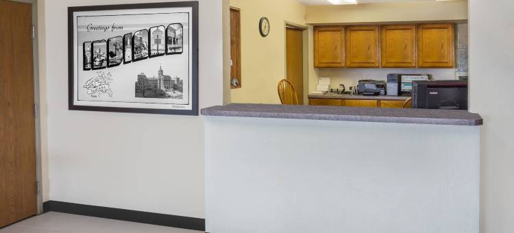 希伯伦洛厄尔地区速8酒店(Super 8 by Wyndham Hebron Lowell Area)图片