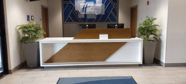 安蒂戈智选假日套房酒店(Holiday Inn Express & Suites ANTIGO by IHG)图片