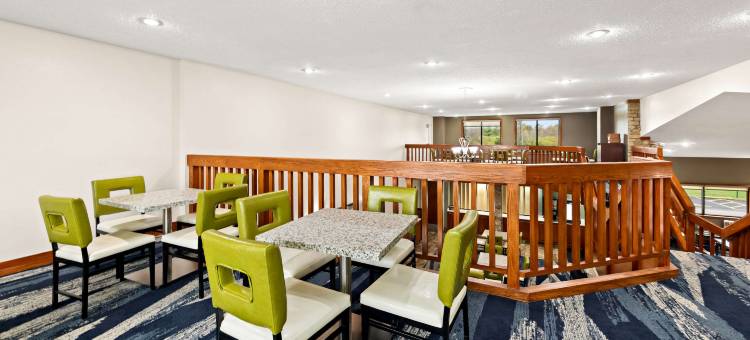 梅森郊区开间 靠近国王岛(Suburban Studios Mason Near Kings Island)图片