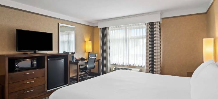 匹特草原贝斯特韦斯特优质套房酒店(Best Western Plus Pitt Meadows Inn  Suites)图片