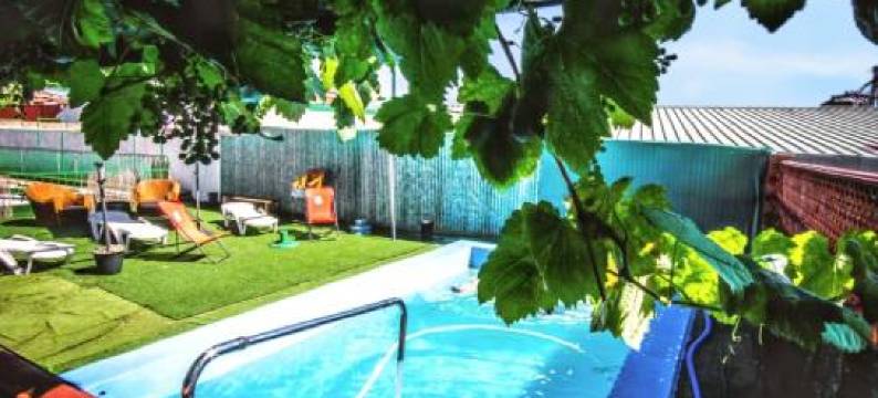 比蒂古迪诺 3 居私人别墅 - 附私人游泳池/设备完善阳台/无线上网(Charming Villa in Vitigudino with Private Pool)图片