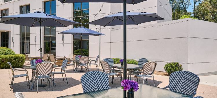 欧文斯北克特姆逸林酒店(DoubleTree by Hilton Irvine Spectrum)图片
