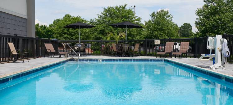 路易斯维尔/65号州际公路/布鲁克斯路欢朋酒店(Hampton Inn Louisville-I-65 @ Brooks Rd.)图片