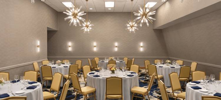 坦帕落基点海滨希尔顿逸林酒店(DoubleTree by Hilton Tampa Rocky Point Waterfront)图片