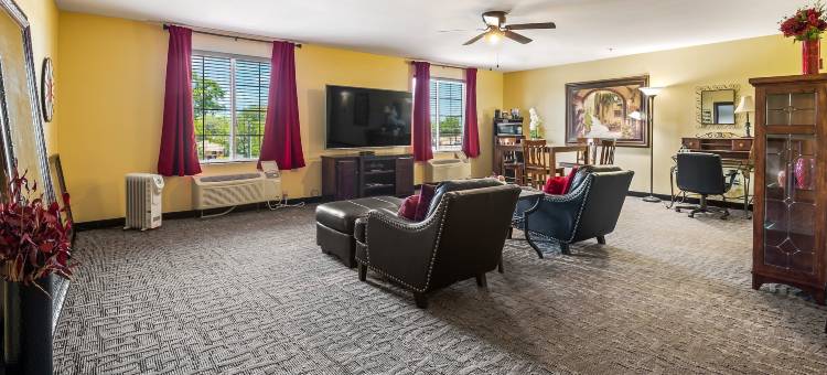 克劳福德维尔野木马格努森酒店(Magnuson Hotel Wildwood Inn Crawfordville)图片