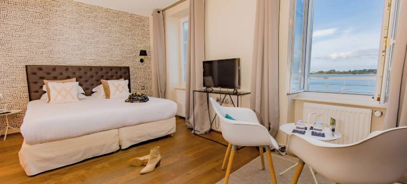 勒斯安格斯水疗公寓酒店(Hôtel la Baie des Anges, Son Spa Marin & sa Piscine Couverte et chauffée)图片