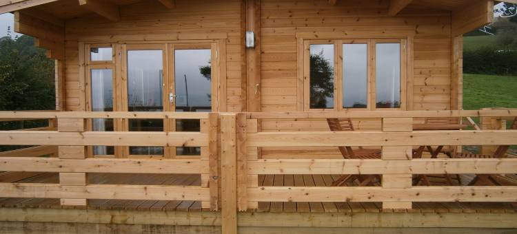 长山中央酒店(Long Mountain Centre Log Cabins)图片