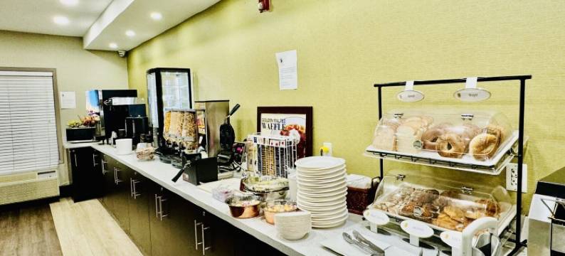 阿贾克斯-多伦多速8酒店(Super 8 by Wyndham Ajax/Toronto on)图片