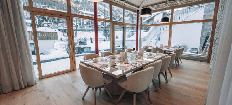 瑞士阿尔卑斯山奥安林酒店(Swiss Alpine Hotel Allalin)图片