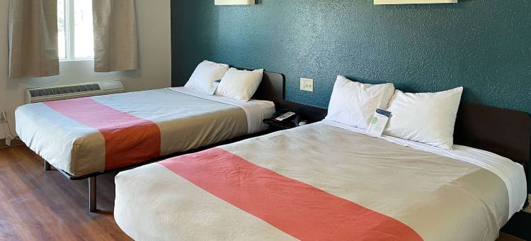 密苏里卡梅伦 6 号汽车旅馆(Motel 6 Cameron, MO)图片