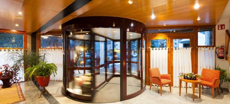 贝纳斯克格兰水疗酒店(Sommos Hotel Benasque Spa)图片