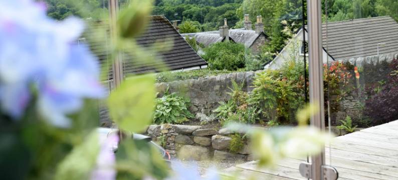 克莱格霍尔小屋及庭院酒店(Craigmhor Lodge & Courtyard)图片