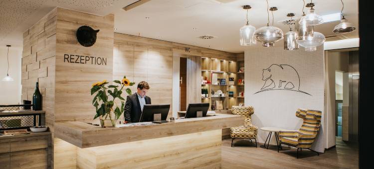 施瓦茨巴尔酒店(Hotel Schwarzer Bär)图片
