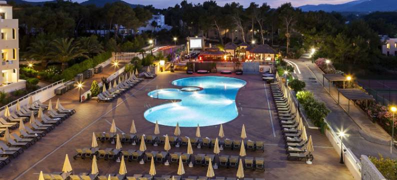 伊维萨卡拉布兰卡俱乐部酒店(Invisa Hotel Club Cala Blanca)图片