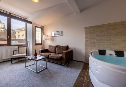 Bazilika alatt PanzióHotel Overview