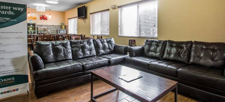 20 号高速公路迪比克凯艺酒店(Quality Inn Dubuque on Hwy 20)图片