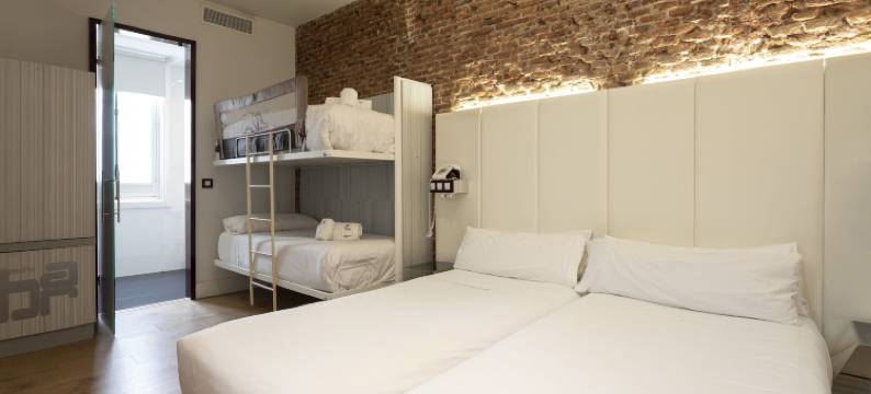 利尔塔德广场小皇宫酒店(Petit Palace Lealtad Plaza)图片