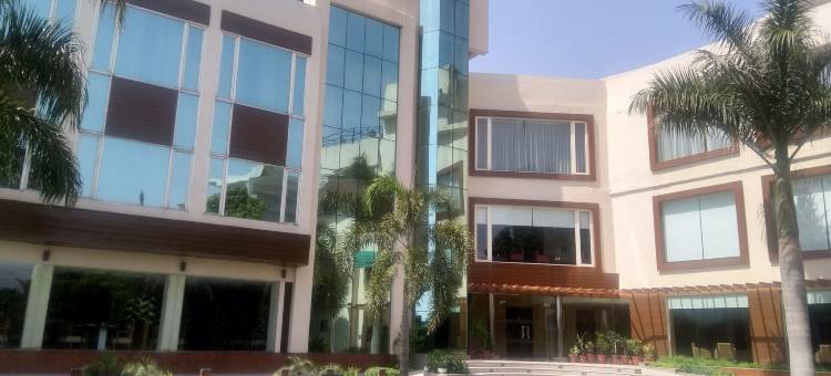 查漠丽笙丽怡酒店(Country Inn & Suites by Radisson Jammu)图片