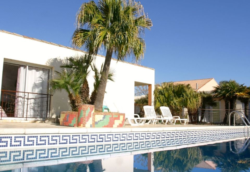 Hotel Amerique Hotel Overview