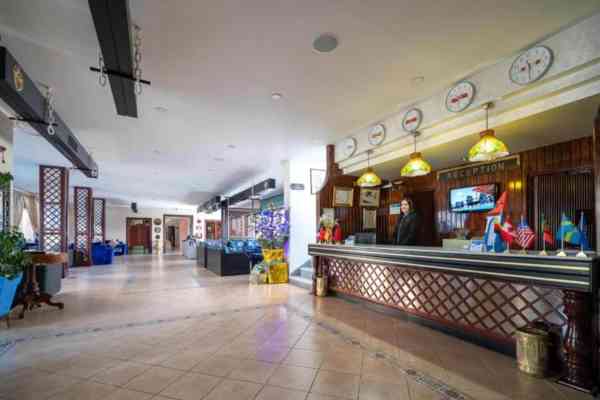 Hotel Parador Hotel Overview