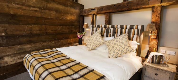 南哈丁白鹿旅馆(The White Hart, South Harting)图片