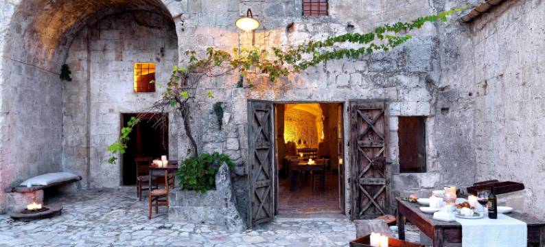 赛克斯坦蒂奥西维塔洞穴酒店(Sextantio le Grotte Della Civita)图片