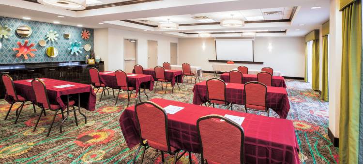 智选假日套房酒店尤里卡(Holiday Inn Express & Suites Eureka)图片