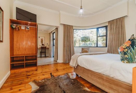 Acorn Guest House Hotel Overview