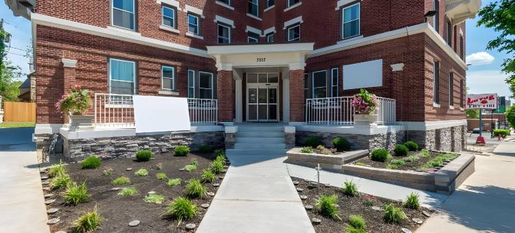 堪萨斯市中心凯艺套房酒店(Quality Inn & Suites Kansas City Downtown)图片