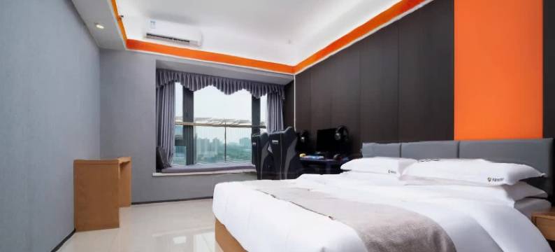 灵狐电竞酒店(长沙高铁吾悦广场店)图片