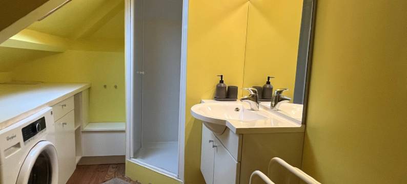 Large House Near Beach for 12图片