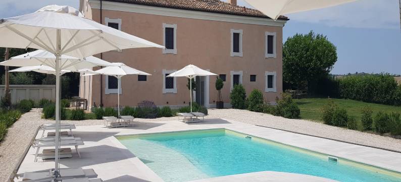 Manor in Marche near Adriatic Beaches图片