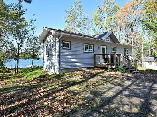 RedAwning的Sandy Shores两卧室酒店房间