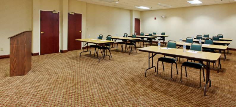 锡拉科加洲际智选假日套房酒店(Holiday Inn Express & Suites Sylacauga by IHG)图片