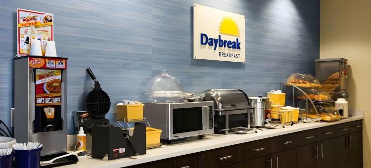 北阿尔图纳的舒眠套房酒店(Sleep Inn & Suites Altoona North)图片