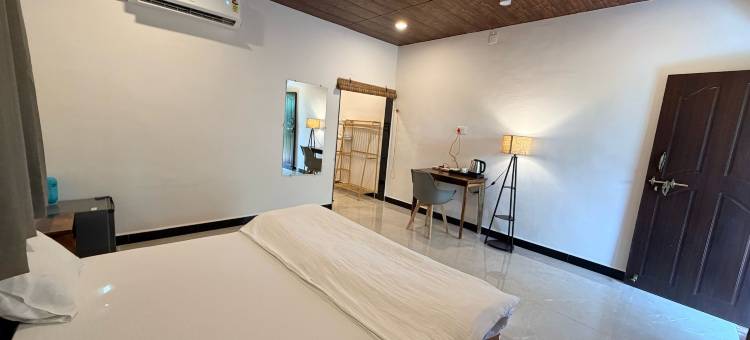 TIPESHWAR 的 PAWS(PAWS AT TIPESHWAR)图片