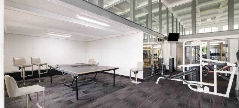 奥兰多环球度假村附近凯隆酒店(Clarion Inn & Suites Across from Universal Orlando Resort)图片