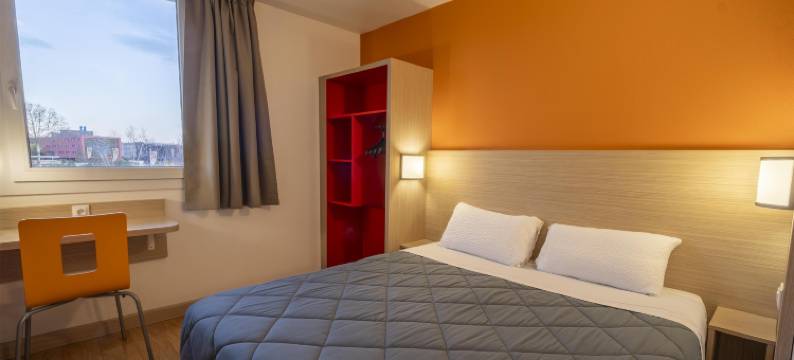 罗西普瑞米尔经典酒店-戴高乐机场-勒梅尼尔阿姆洛(Premiere Classe Roissy - AÉROPORT CDG - le Mesnil Amelot)图片