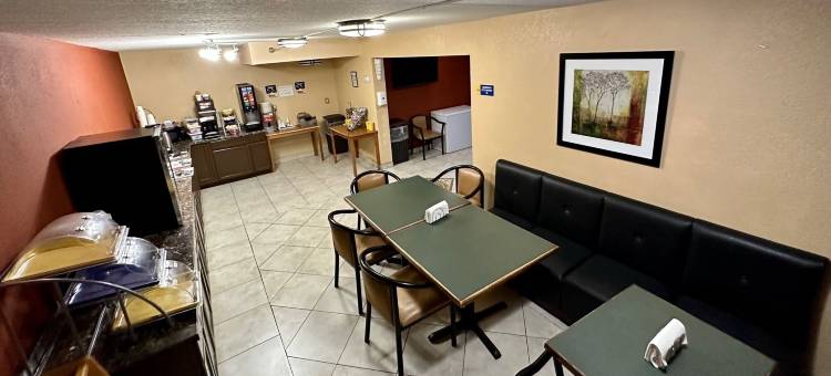 克拉丽奥酒店及套房近勒孔特中心鸽子谷(Clarion Inn & Suites Near the Leconte Center Pigeon Forge)图片