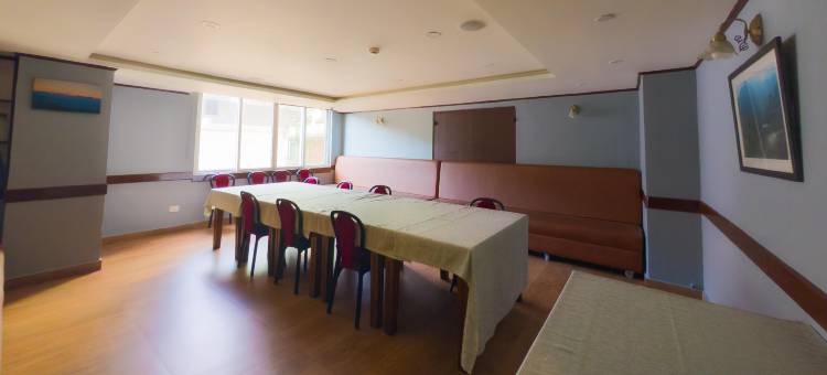 亚什什里杰酒店及宴会厅(Yashshree Jai Hotel & Banquet)图片