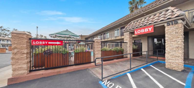 埃斯孔迪多市中心套房及伊克诺旅馆(Econo Lodge Inn & Suites Escondido Downtown)图片