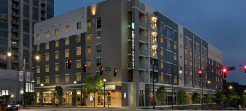 亚特兰大市中心希尔顿大使套房酒店(Embassy Suites by Hilton Atlanta Midtown)图片